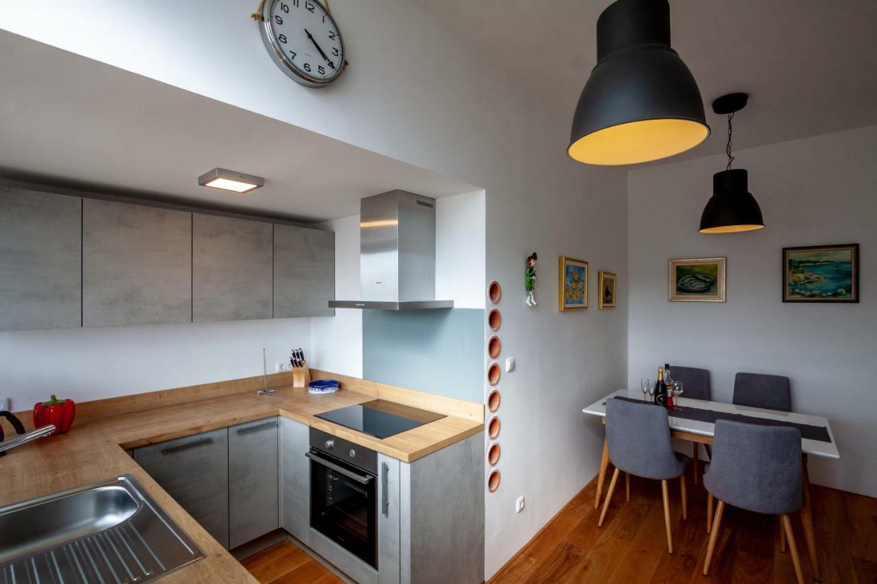 Apartman Colosseum Apartment Pula Exterior foto