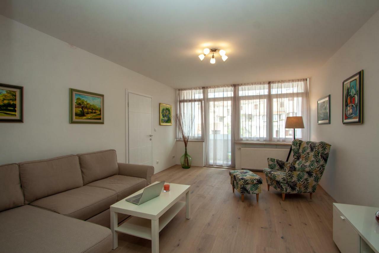 Apartman Colosseum Apartment Pula Exterior foto