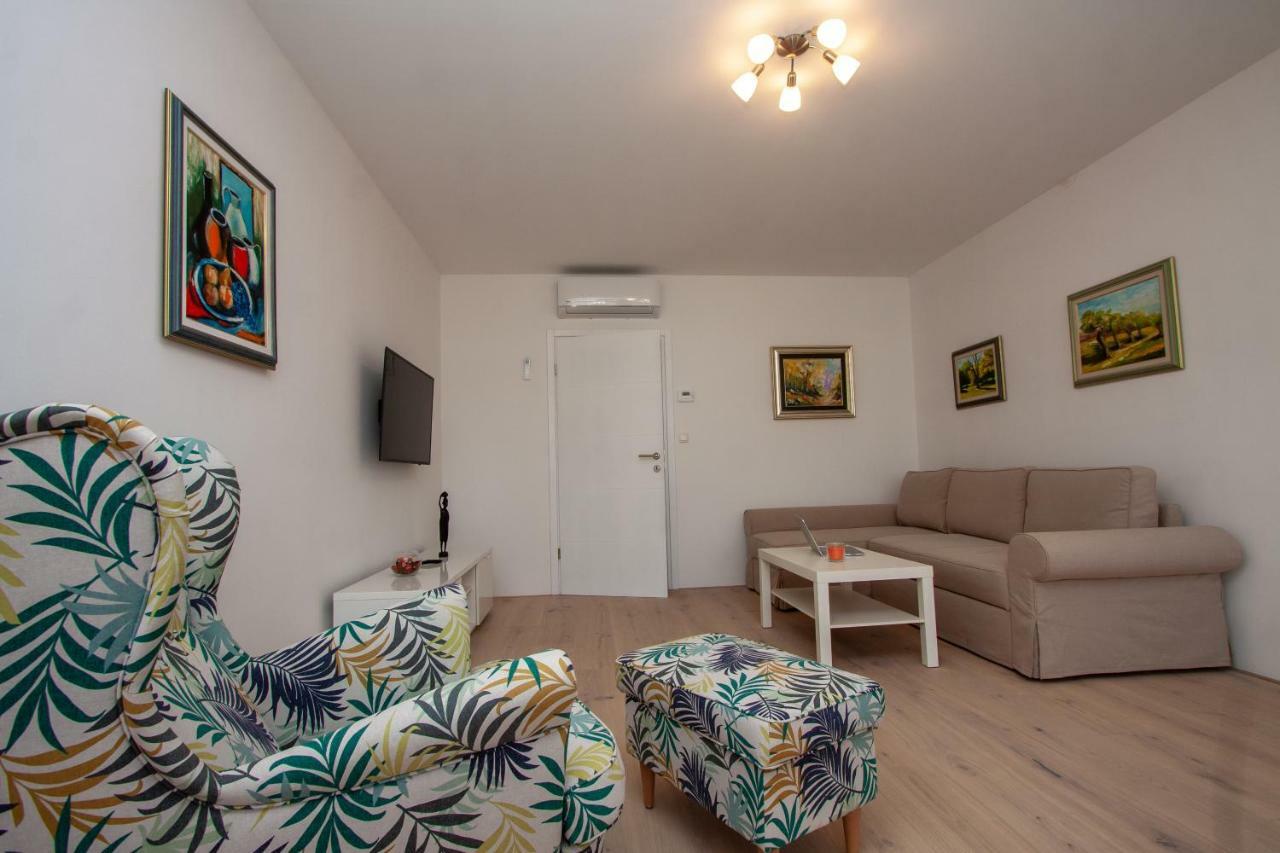 Apartman Colosseum Apartment Pula Exterior foto